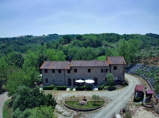 Masso Alle Rose Di Santarsiero Serena Монтайоне Экстерьер фото